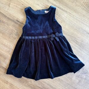🌺10/$20 Joe Fresh Navy Velvet Bow Dress